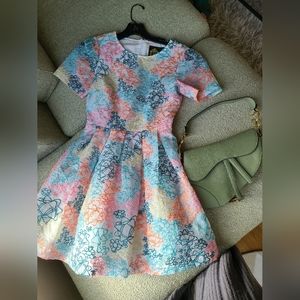 Like New: Retro inspired skater dress great for any party and date UK6/US 2